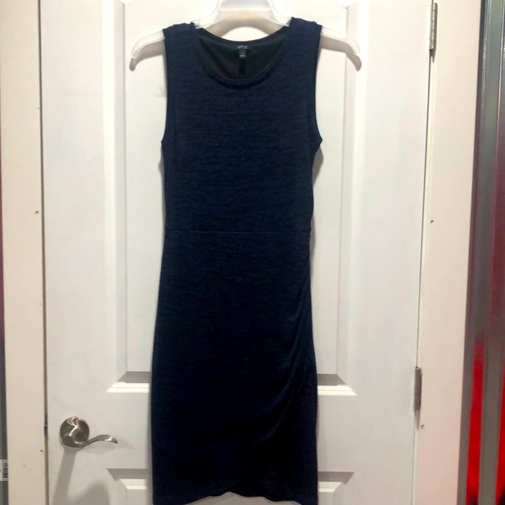 Sleeveless purpleish blue dress
